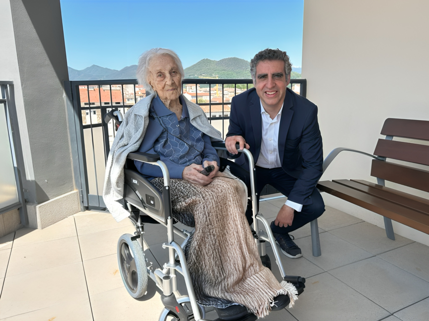 Researchers at the Josep Carreras Institute describe for the first time the delicate balance of longevity