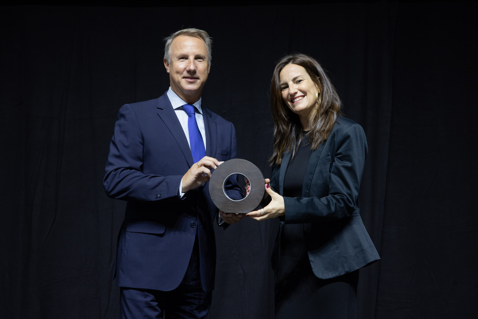 Dr. Graupera receives the V FERO-ghd Project to study bone metastasis of breast cancer